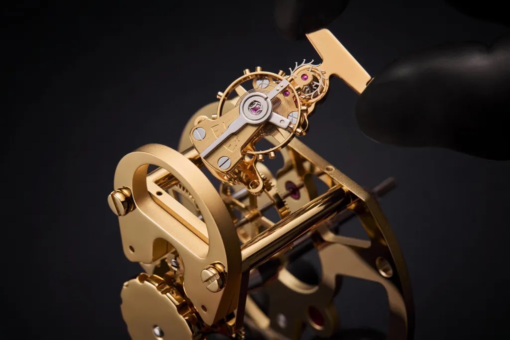 The Louis Vuitton Montgolfière Aéro Clock mechanicall movement by l'epee